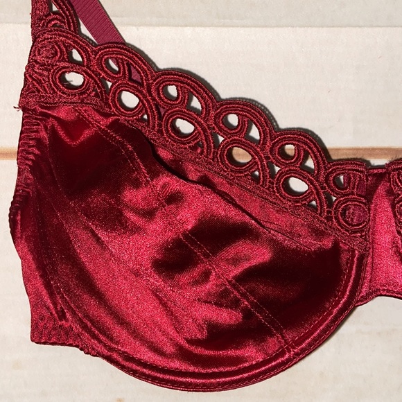 VICTORIA'S SECRET Full Cover VINTAGE Bra Underwire Decorative Details VTG 36B - Picture 4 of 10